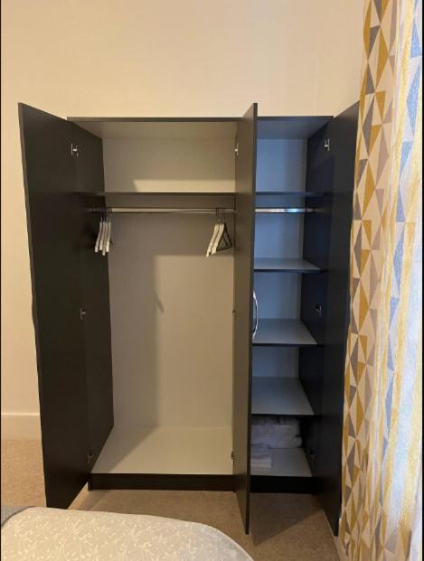 Two Bedroom Apartment In Londra Esterno foto